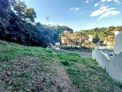 Lote/Terreno à venda, 842m² no Pousada dos Bandeirantes, Carapicuíba