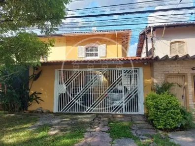 Sobrado com 3 Quartos à venda, 140m² no Jardim Regis, São Paulo