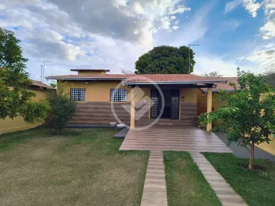 Casa com 3 Quartos à venda, 120m² no bairro Nazaré, Hidrolândia