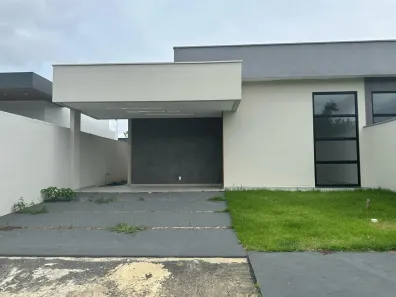 Casa de Condomínio com 3 Quartos à venda, 250m² no Tarumã, Manaus