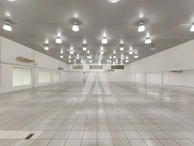 Ponto Comercial para alugar, 739m² no Floresta, Joinville