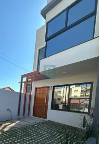 Sobrado com 2 Quartos à venda, 109m² no Canto Grande, Bombinhas