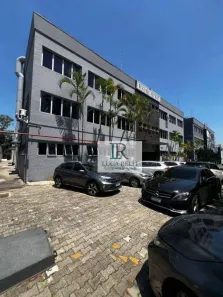 Galpão/Depósito/Armazém à venda, 2600m² no Vila Militar, Barueri