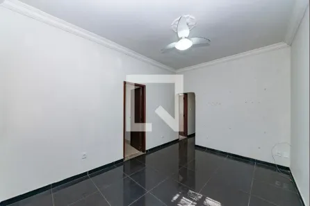 Casa com 3 Quartos à venda, 223m² no Caiçaras, Belo Horizonte