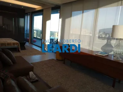 Apartamento com 3 Quartos para alugar, 570m² no Pinheiros, São Paulo