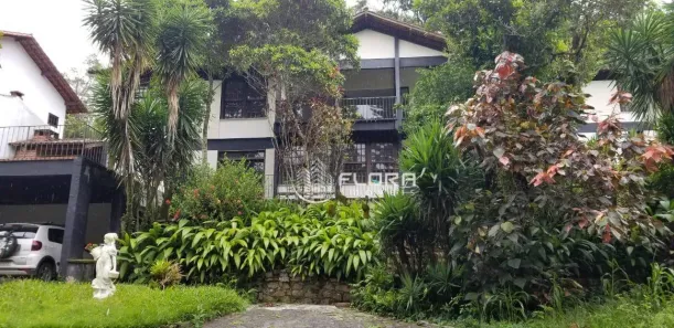 Casa com 4 Quartos à venda, 400m² no Mata Paca, Niterói