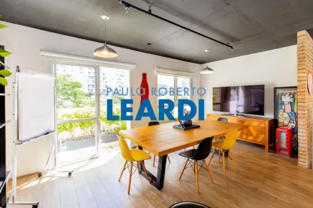 Ponto Comercial à venda, 107m² no Vila Almeida, São Paulo