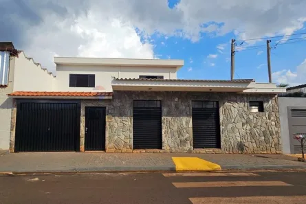 Casa com 5 Quartos à venda, 216m² no Vila Nossa Senhora Aparecida, Jardinópolis