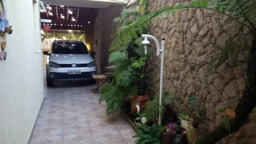Casa com 3 Quartos à venda, 174m² no Parque São Benedito, Pindamonhangaba