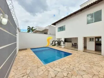 Casa com 3 Quartos à venda, 210m² no Jardim Inconfidência, Uberlândia