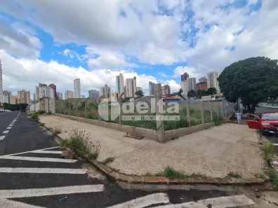 à venda, 470m² no Osvaldo Rezende, Uberlândia