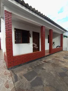 Casa com 3 Quartos à venda, 200m² no Guajuviras, Canoas