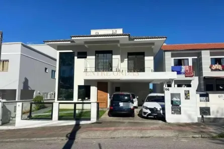 Casa com 4 Quartos para alugar, 270m² no Potecas, São José