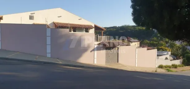 Sobrado com 5 Quartos à venda, 424m² no Parque Santa Mônica, São Carlos