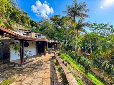 Casa com 2 Quartos à venda, 249m² no Fazenda Alpina, Teresópolis