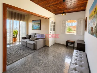 Casa com 7 Quartos à venda, 336m² no Hernani Sá, Ilhéus