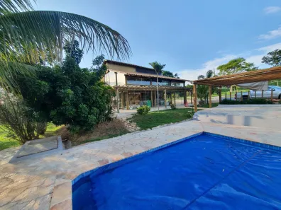 Fazenda/Sítio com 5 Quartos à venda, 165m² no , Hidrolândia