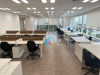 Sala Comercial para alugar, 203m² no Jardim das Acácias, São Paulo