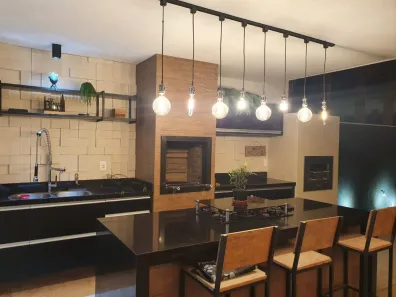 Casa com 3 Quartos à venda, 285m² no Camboinhas, Niterói