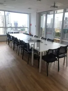 Sala Comercial para alugar, 576m² no Jardim das Acácias, São Paulo