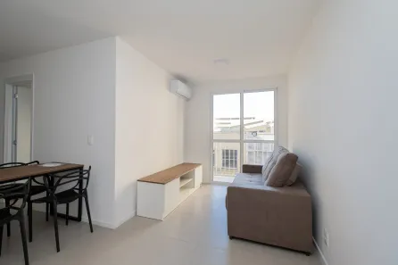 Apartamento com 2 Quartos para alugar, 51m² no Centro, Pelotas