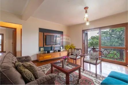 Casa com 3 Quartos à venda, 300m² no Vila Monte Carlo, Cachoeirinha