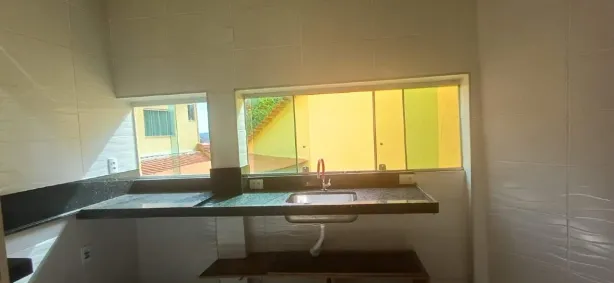 Casa com 2 Quartos para alugar, 90m² no Goiânia, Belo Horizonte