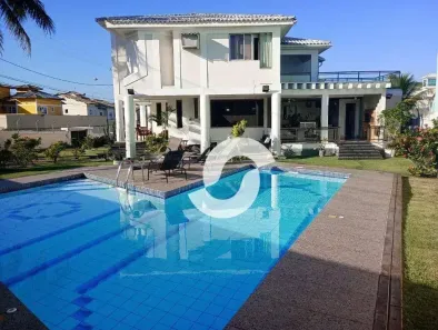 Casa com 4 Quartos à venda, 470m² no Camboinhas, Niterói
