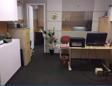 Sala Comercial à venda, 32m² no Centro, Niterói