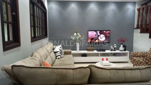 Sobrado com 3 Quartos à venda, 150m² no Conjunto Residencial Salvador Tolezani, São Paulo