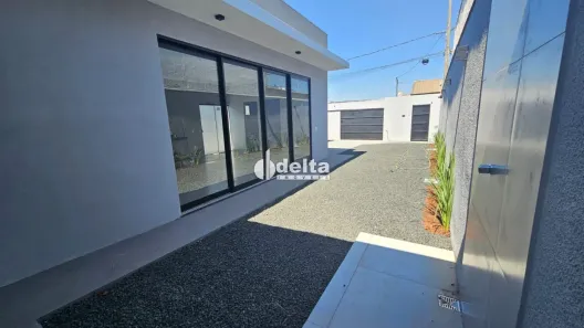 Casa com 2 Quartos à venda, 90m² no Jardim Ipanema, Uberlândia