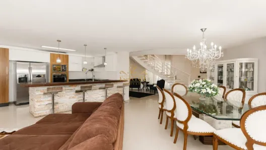 Casa de Condomínio com 3 Quartos para alugar, 389m² no Portão, Curitiba