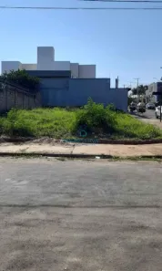 Lote/Terreno à venda, 242m² no Jardim América, Bauru