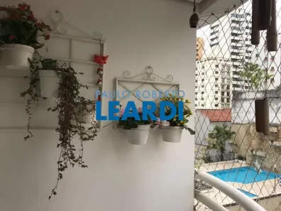 Apartamento com 2 Quartos à venda, 50m² no Aclimação, São Paulo