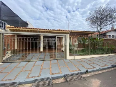 Casa com 3 Quartos à venda, 265m² no Jardim Brasil, São Carlos