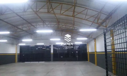 Galpão/Depósito/Armazém à venda, 650m² no Fátima, Fortaleza