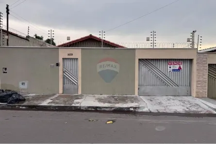 Casa com 3 Quartos à venda, 172m² no Setor Carajá, Araguaína