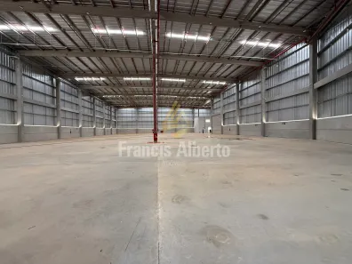 Galpão/Depósito/Armazém para alugar, 3700m² no , Extrema