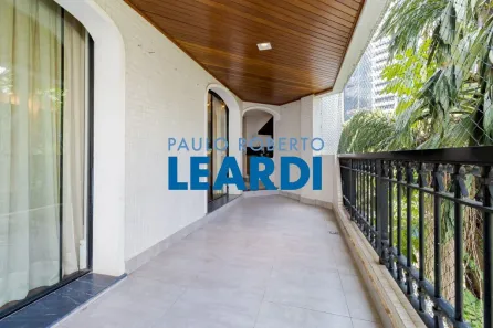 Apartamento com 3 Quartos à venda, 300m² no Santa Cecília, São Paulo