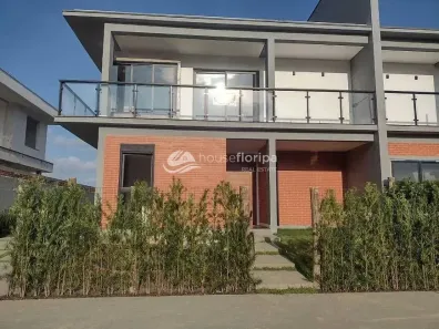 Casa com 3 Quartos à venda, 197m² no Rio Tavares, Florianópolis