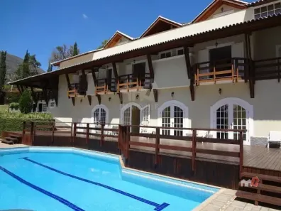 Casa com 10 Quartos à venda, 1163m² no Araras, Petrópolis