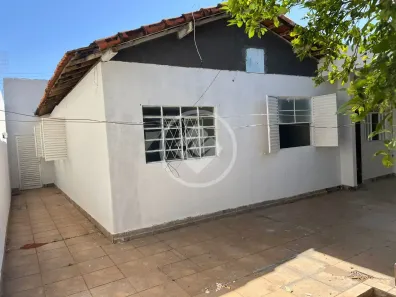 Casa com 3 Quartos à venda, 100m² no Santa Luzia, Uberlândia