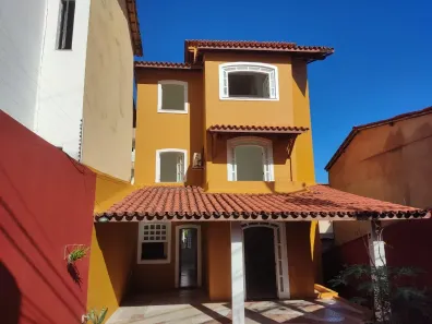 Casa com 5 Quartos para venda ou aluguel, 221m² no Pituaçu, Salvador