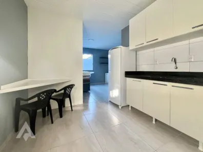 Kitnet com 1 Quarto para alugar, 27m² no Água Verde, Blumenau
