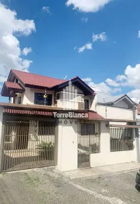 Sobrado com 3 Quartos à venda, 170m² no Jardim Carvalho, Ponta Grossa