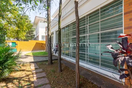 Sobrado com 9 Quartos à venda, 400m² no Pacaembu, São Paulo