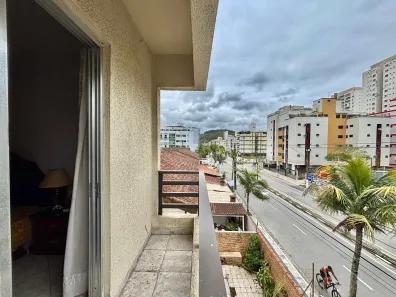 Apartamento com 3 Quartos para alugar, 79m² no Jardim Las Palmas, Guarujá