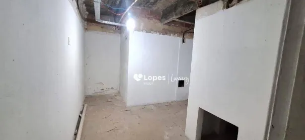 Ponto Comercial à venda, 194m² no Vila Isabel, Rio de Janeiro