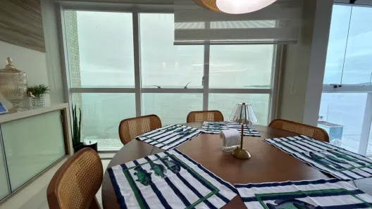 Apartamento com 4 Quartos à venda, 288m² no Meia Praia, Itapema