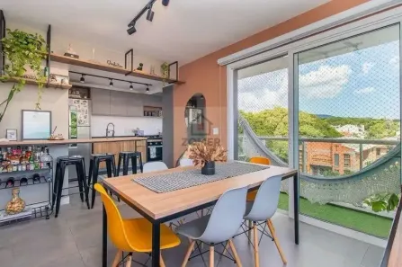 Apartamento com 2 Quartos à venda, 67m² no Vila Ipiranga, Porto Alegre